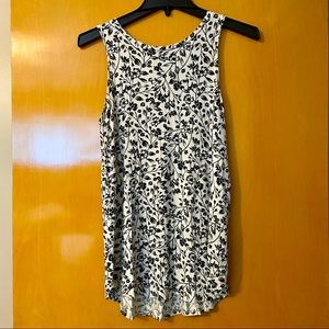 Old Navy Women’s Swing Tank Top Size XS